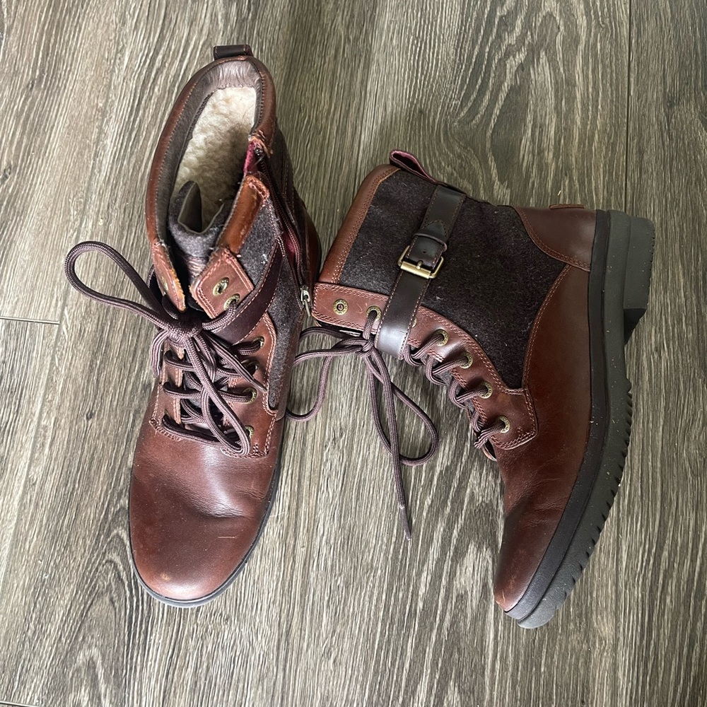 UGG KESEY CHESTNUT BROWN ZIP WATERPROOF SHEARLING LINED BOOT US 8 WOMEN